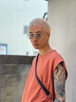 ワン(ONE)&nbsp;ホワイトベージュ×カット