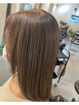 キキ(kiki.) 白髪ぼかし髪質改善トリートメント