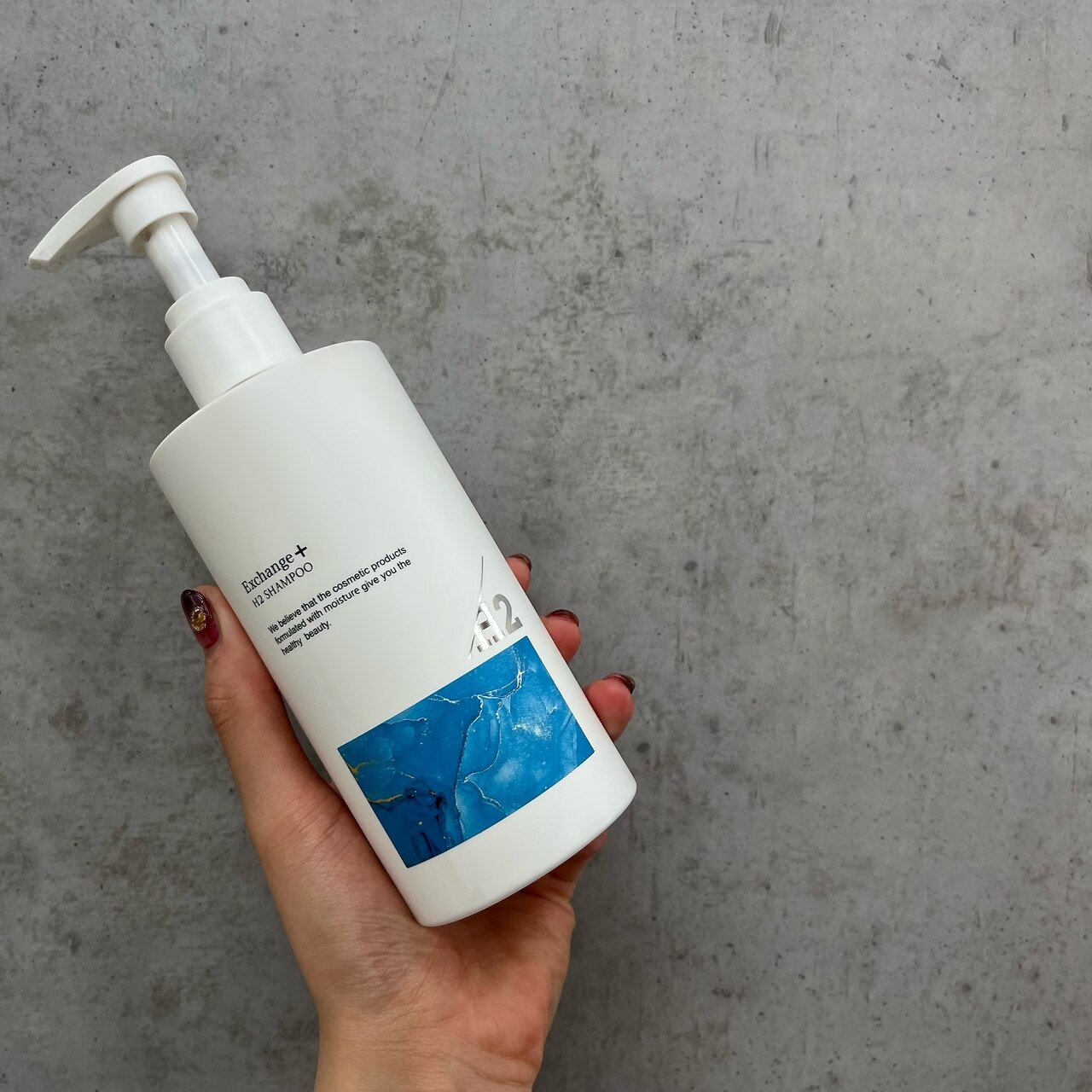 水素シャンプー・トリートメント・髪用美容液 STRI ストリ ｜ 株式会社 タクサム｜大阪の美容ディーラー、美容