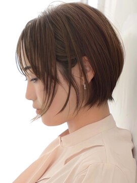 アフロディーテ 泉中央店(Aphrodite) キュートな大人ショート
