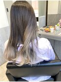 グラデーションカラーシルバー
