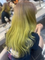 ラビス 浦和(Lovis)&nbsp;アンブレラカラー／こなれミディ／ウェーブパーマ／韓国マッシュ