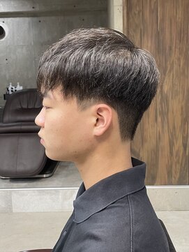 フイ 新宿3丁目(Hui) ハイトーンカラー/マッシュパーマ/アースカラー/men's/