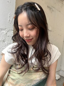 ユヌ(UNU) ゆるっとした質感のウェーブパーマ