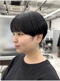 可愛いのにクールな刈り上げマッシュショート