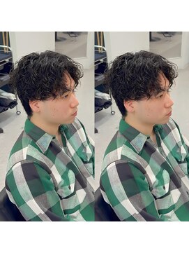 ブライト(BRIGHT) ツイストスパイラルパーマセンターパート