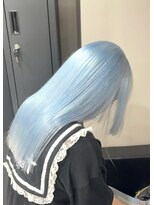 Mel 表参道 ケアブリーチ/ダブルカラー/ハイトーン【2月下旬 NEW OPEN（予定）】&nbsp;水色ハイトーンツヤストレートペールブルー