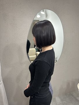 ルッカ(Lucca) 艶ストレート×韓国風コンパクトボ