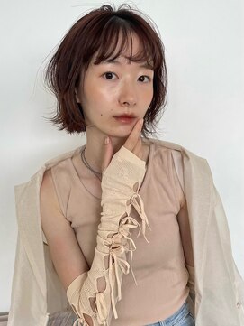 トリッカ シブヤ(TRICCA SHIBUYA) 切りっぱなしボブ/チェリーブラウン/外ハネ/ミニボブ/艶カラー
