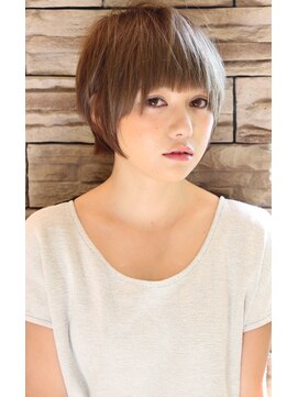 レウナ 外苑前(Reuna) 【30代・40代・50代】大人女性の小顔ショート