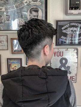 グルーマーズトウキョウ(GROOMER/S TOKYO) ネオバーバー【HOMME HAIR ZERO伊藤】