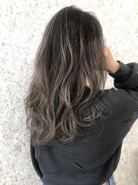 ノア ヘアデザイン 町田店(noa Hair Design) モノトーングレージュ×ハイライト