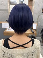 ユッカ エルア 武庫之荘南口(YUCCA elua)&nbsp;【elua 長田】大人かわいいマッシュショートボブ☆ブルー