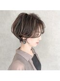 オリーブベージュ×垢抜けショート