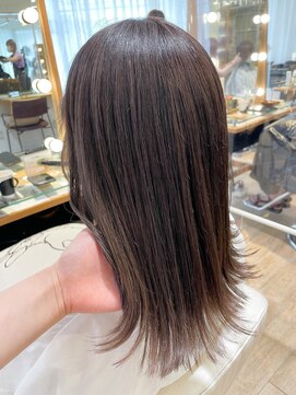 ネオリーブ チロル 横浜西口店(Neolive CiroL.) 透け感パープルベージュ　切りっぱなし