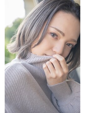 ソルバイディア(SOL by diar) 外国人風カラー