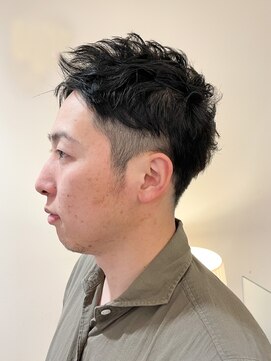 ビアンコ(BlANCO) 束感ショート×アップバング（堀江/四ツ橋）