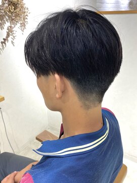 リリィ ヘアデザイン(LiLy hair design) Lilyショート/センター分けマッシュ