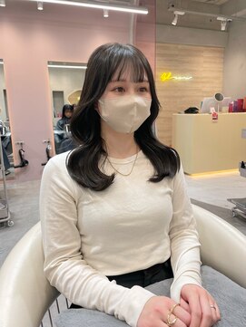 グロー 大宮(GLROW) 韓国くびれヘア オリーブグレージュ 顔まわりカット レイヤー