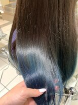 コワフェル ド エクセル 白楽店(la coiffure de excel)&nbsp;変形ハイライトブルーカラー