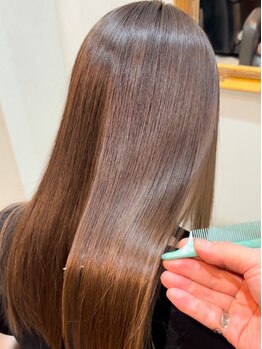 ラグジー(Luxy HAIR RESORT)の写真/奈良希少！《髪本来のタンパク質で補修》うるツヤな天使の輪を♪ストレスフリーの素髪へ