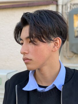 エルマーク 神戸三宮(L-MARK) センターパートニュアンスパーマ韓国カルマパーマコンマヘア