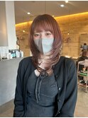 チェリーピンク暖色カラーウルフレイヤーカット