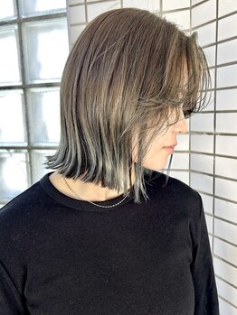 サロンドクロエ(Salon de Chloe)の写真/一人ひとりの髪質に合わせ、扱いやすいCutをしてくれるのでいつまでも輝くStyleへ＊
