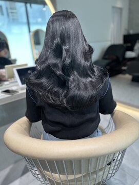 ロンドルピナス 小倉(Lond Lupinus) ミディアムヘア暗めカラー/デザインカラー/フェイスフレーミング