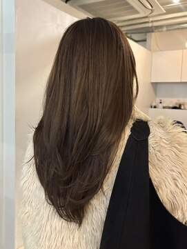 ブリーチなしカラー/オリーブベージュ/レイヤーカット