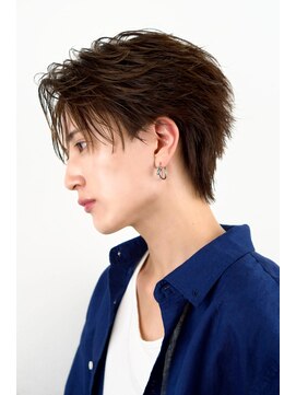 オーシャントーキョーオーバー 渋谷(OCEAN TOKYO OVER) 韓国マッシュセンターパートツーブロックフェザーパーマシャドウ