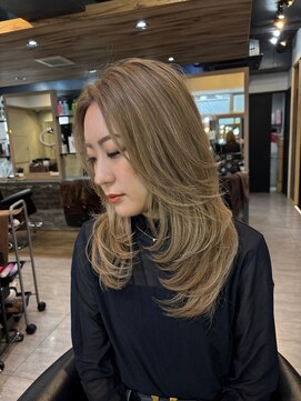 ラピス 横浜(Lapis) Hバタフライレイヤーカット顔まわり髪質改善ブリーチエクステ