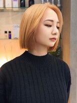 ジルバイジゼル(JILL by GiseL)&nbsp;ショート ボブ タッセルボブ ブリーチ ダブルカラー 前髪カット