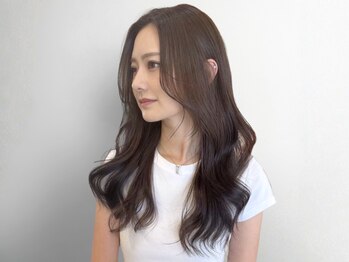 ヘアメイク ミチ 富田店(HAIRMAKE MICHI)の写真/岡山の実力派スタイリストの魅力を引き出すカットでトレンドの顔周りレイヤーカットもワンカールで決まる◎