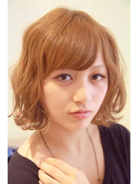 アイナ(aina) 切りっぱなしボブのフェアリーウェーブ 【aina 池袋】