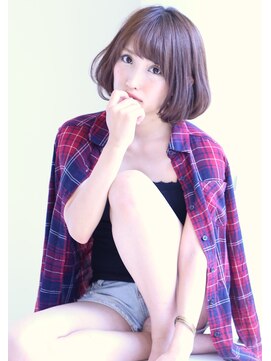 フロール(florun) 【ボブ】ダークピンクの耳かけ前下がりボブ