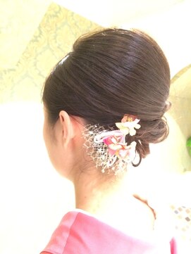 ミューテ(Mu-te) 綺麗めシンプルアップ