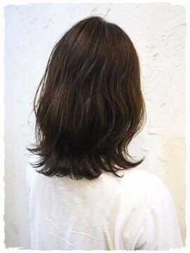 フロール(Flor) 【flor 戸塚】*くびれミディ×ハニーヘア*