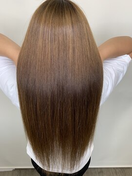 トリニティ(trinity) 艶・手触り最高!品のある大人スタイル☆ナチュラルストレート