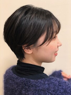 バランス Balance 横顔もかわいい耳かけショート こなれヘア サマーカット