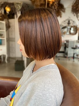 シェリ ヘアーアンドメイク(Cherie hair&make) 酸性ストレートのボブスタイル