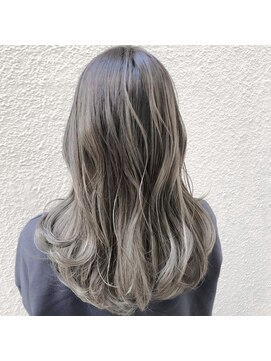 フェリア 緑地公園(FERIA) グレージュ×くっきりハイライト