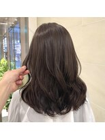 イミ(imi) グレージュカラー/韓国風レイヤー/小顔カット/韓国風パーマ