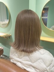 10代20代【髪質改善カラー】ハイトーンミルクティーベージュ