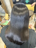 アンフィシュピトロワ(AnFye spi tlow) 【髪質改善】で艶髪に変身【縮毛矯正】【髪質改善】【縮毛矯正】