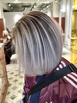 イリス 名古屋 名駅(Iris) バレイヤージュブリーチ2回~/名駅/名古屋/ブリーチ/ダブルカラー