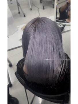 ヴァイオレットホワイト