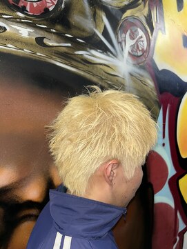 バーバースタイルクラブツー(BARBER STYLE CLUB 2) ブリーチ&スパイキーショート