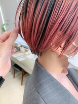 テトヘアー(teto hair) ハンサムショート、ペールピンク、毛先カラー、丸みショート