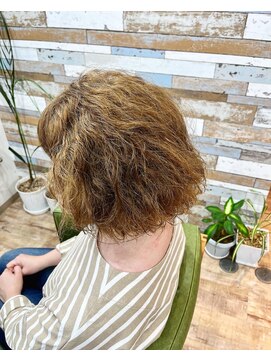 ハウオリ ヘアーワークス(Hauoli hair works) ノンアルカリスパイラルパーマ